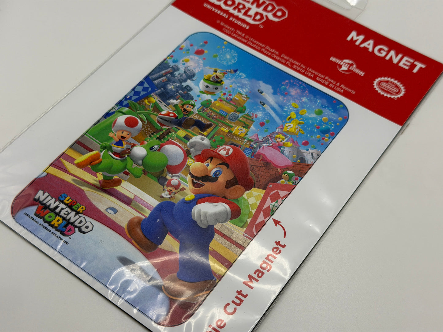 Super Nintendo World Glass & Magnet