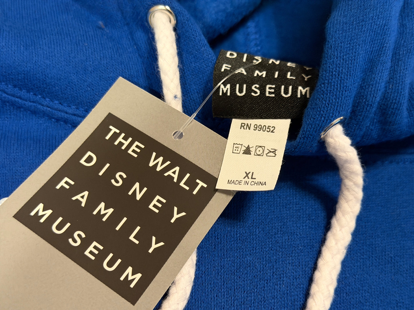 Mary Blair Sweatshirt XL Walt Disney Family Museum