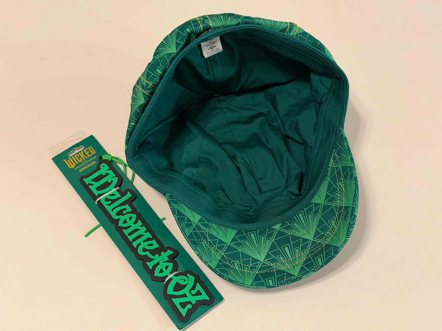 Universal Studios Wicked Hat & Bookmark